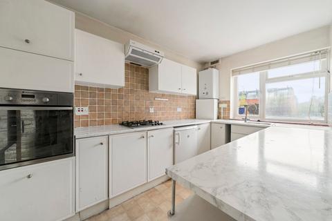 1 bedroom flat for sale, High Street, Esher, KT10