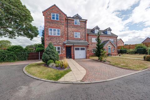 5 bedroom detached house for sale, Cloverfield, Lymm WA13