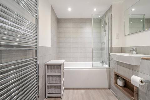 2 bedroom apartment for sale, Bridge Road East, Welwyn Garden City, Hertfordshire