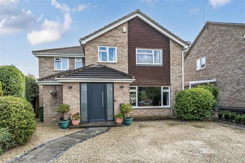 4 bedroom detached house for sale, Yaverland Drive, Bagshot GU19