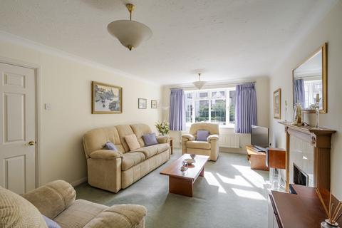 1 Cottis Close, Langdon Hills, Basildon, SS16 6SQ
