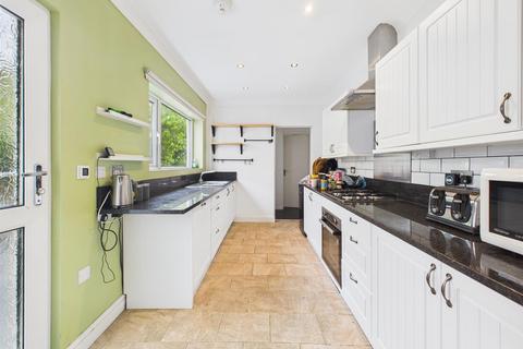 4 bedroom semi-detached house for sale, Stroud Road, Gloucester