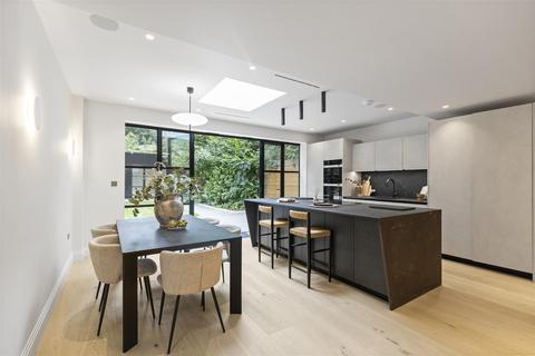 3 bedroom apartment for sale, Fellows Road, Belsize Park, London NW3