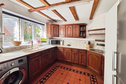 3 bedroom end of terrace house for sale, Burnham Walk, Gillingham ME8