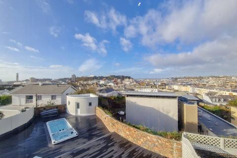 5 bedroom detached house to rent, Sunnyside, Mont Millais