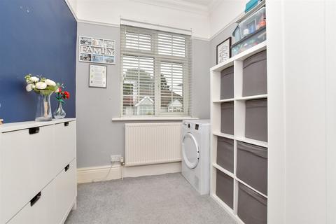 35a Litchfield Road, Sutton, SM1 4BQ