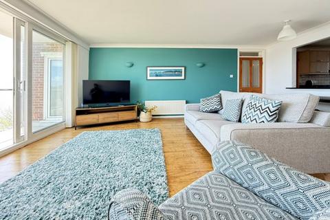 2 bedroom flat for sale, Highcliffe Court Langland Swansea