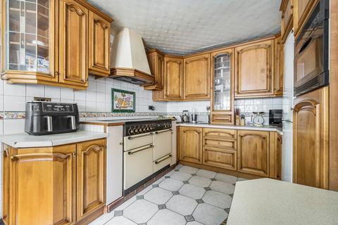 9 Glenhurst Rise, London, SE19 3XN