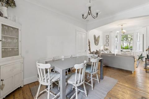 25 Clifton Road, Isleworth, TW7 4HJ