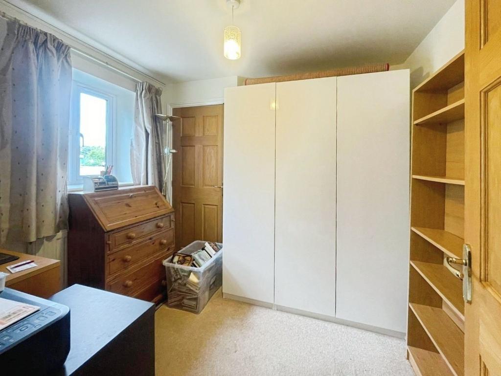 Pbox-bedroom-325258.JPG