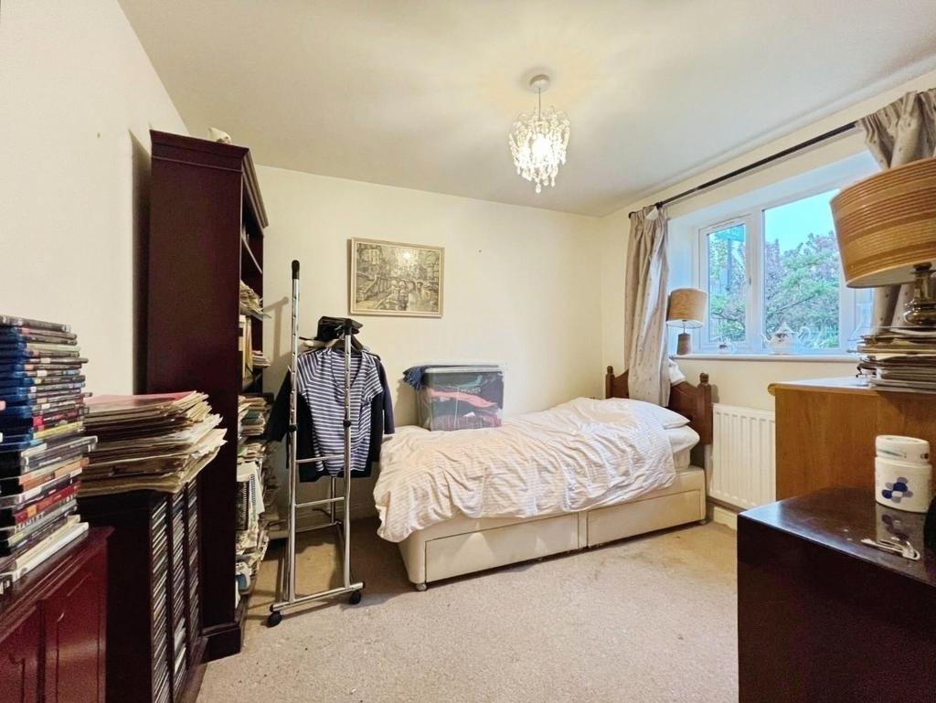 Pbox-bedroom-325258.jpg