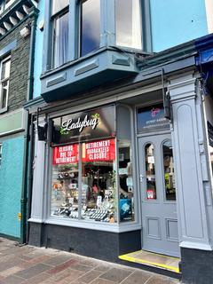 Retail property (high street) to rent - 34 Main Street, Keswick, CA12