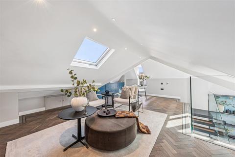 3 bedroom penthouse for sale, St. Loo Avenue, Chelsea, SW3