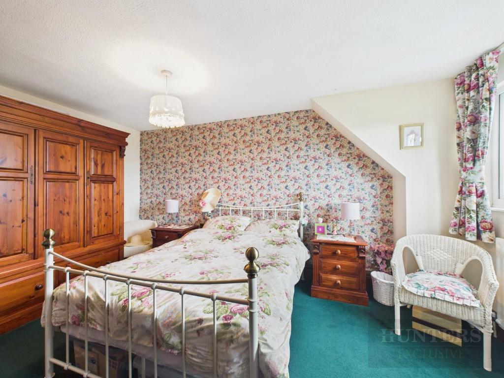 CAM05333 G0-PR0220-STILL001.jpg