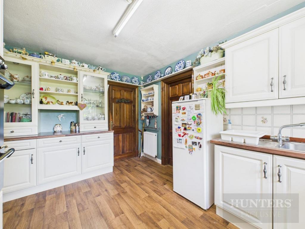 CAM05333 G0-PR0220-STILL024.jpg