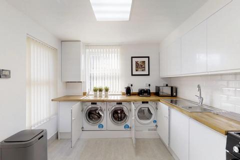 undefined, London Road, Strood, Kent, ME2