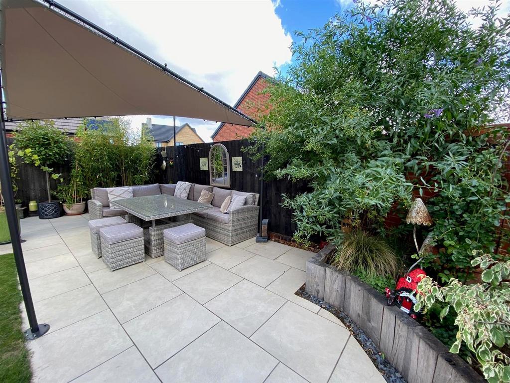 Seating Area.jpg