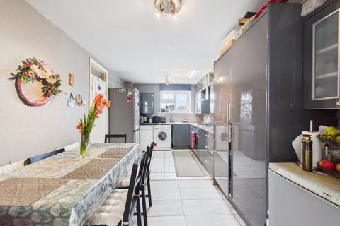 undefined, Town Lane, Stanwell, Staines-upon-Thames, Surrey, TW19