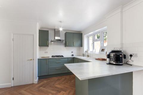 225a Frindsbury Hill, Rochester, ME2 4JS