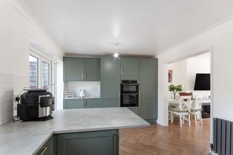 225a Frindsbury Hill, Rochester, ME2 4JS