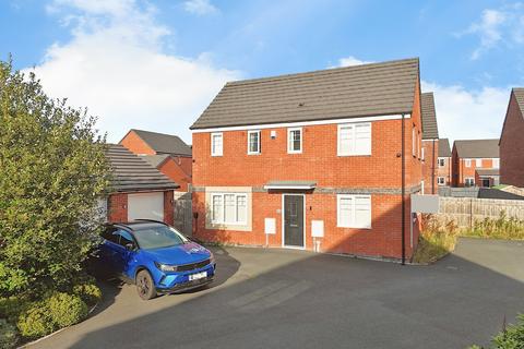 3 bedroom detached house for sale - Knockhill Gardens, Wolverhampton WV10