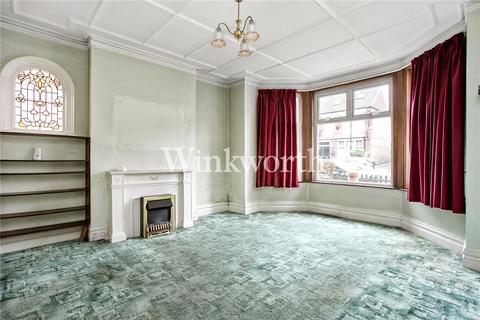 1 bedroom apartment for sale, Burford Gardens, London, N13