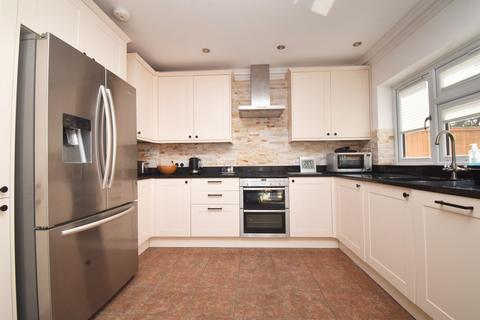 3 bedroom end of terrace house for sale, Garden Road, Walton-on-Thames, KT12