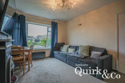 1 bedroom detached bungalow for sale, Aalten Avenue, Canvey Island, Essex, SS8