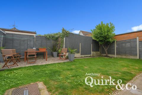 1 bedroom detached bungalow for sale, Aalten Avenue, Canvey Island, Essex, SS8