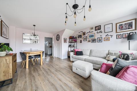 undefined, Vernon Grove, Binfield RG42