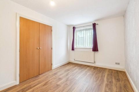 19 Tedder Close, Uxbridge, UB10 0FH