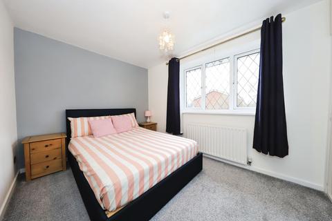 11 Coulter Grove, Perton, Wolverhampton, WV6 7UA