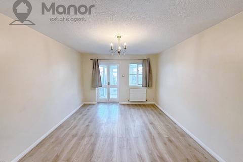 undefined, Putney Gardens, Chadwell Heath, RM6 4FF