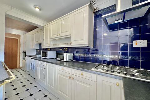 undefined, Manor Avenue, Hounslow TW4