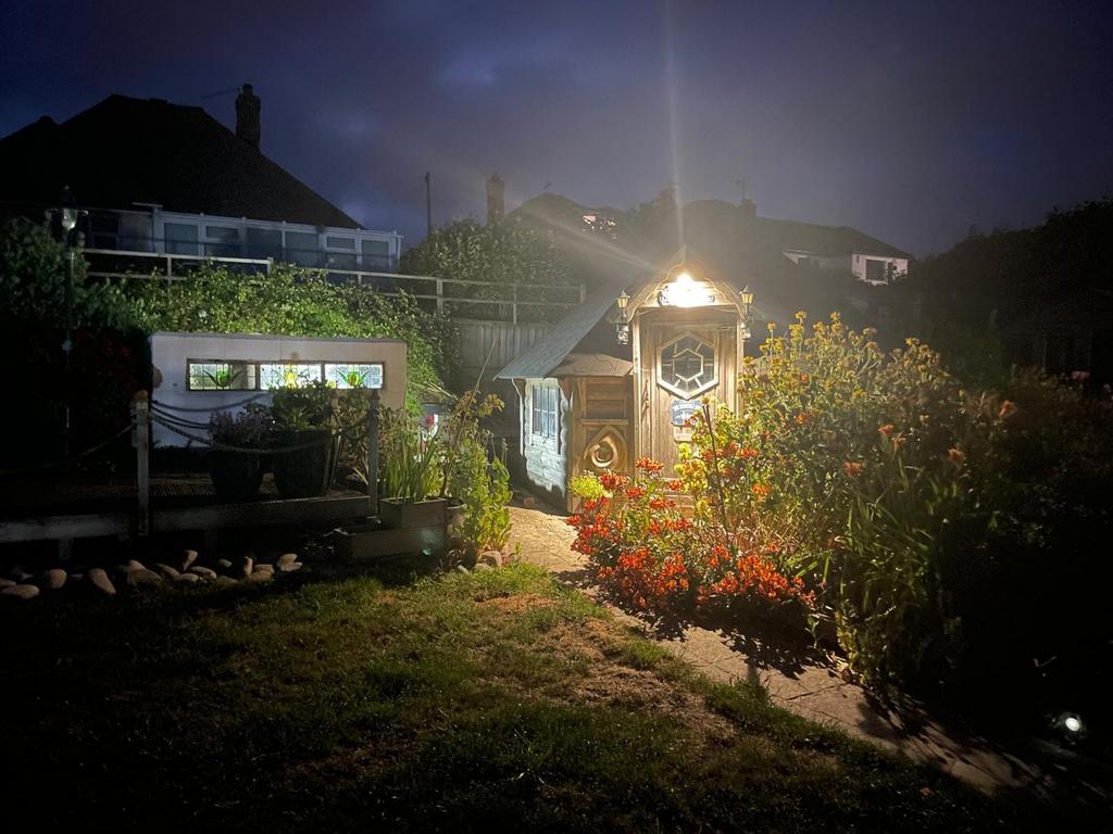 &#39;Hobbit Hut&#39;