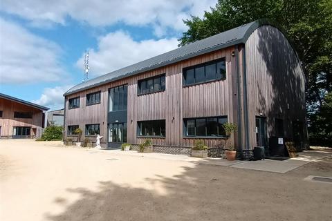 Office to rent, The Old Coal Yard Chipping Norton OX7 4EF