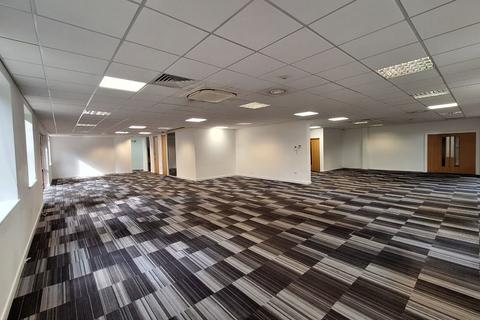 Office to rent, Blackbrook Park Ave Taunton TA1 2PG