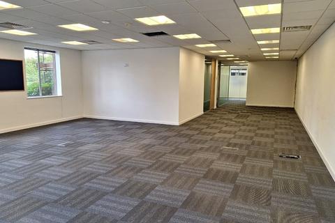 Office to rent, Blackbrook Park Ave Taunton TA1 2PG