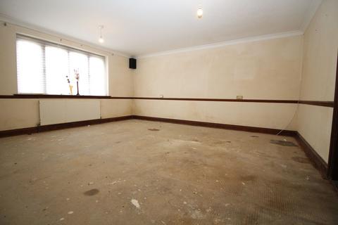 4 bedroom detached house for sale, House and Barn, The Willows, London Road, Clacton-on-Sea