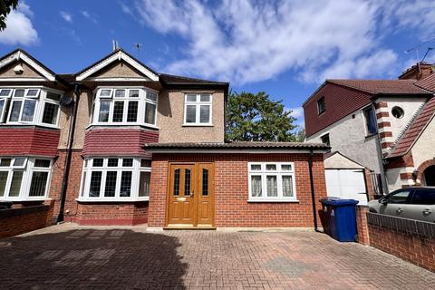 undefined, Melbury Avenue,  Southall, UB2