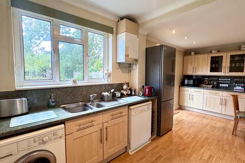 undefined, Melbury Avenue,  Southall, UB2