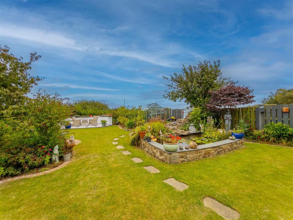 39 Hellis Wartha, Helston-31.jpg