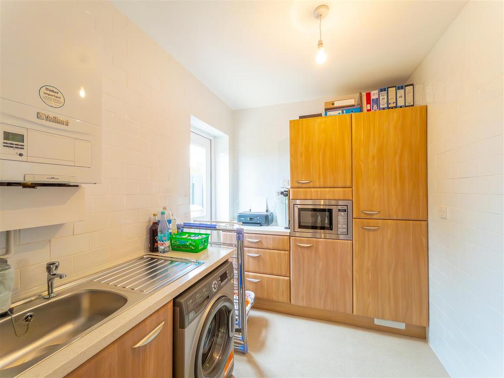 39 Hellis Wartha, Helston-27.jpg