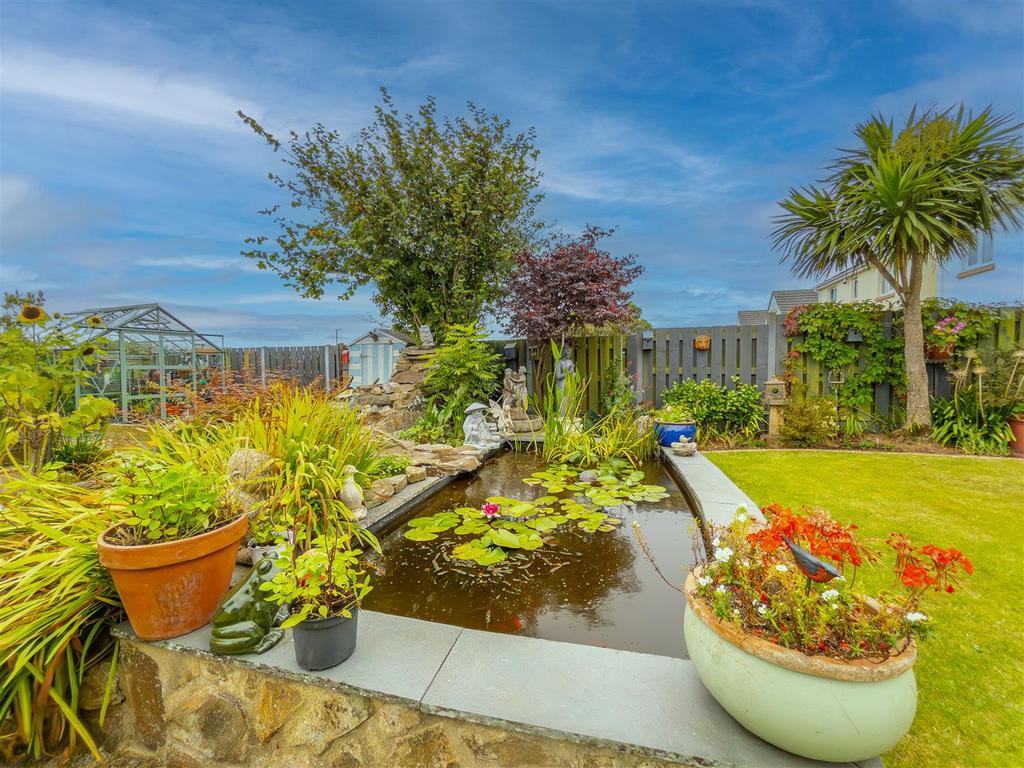 39 Hellis Wartha, Helston-36.jpg