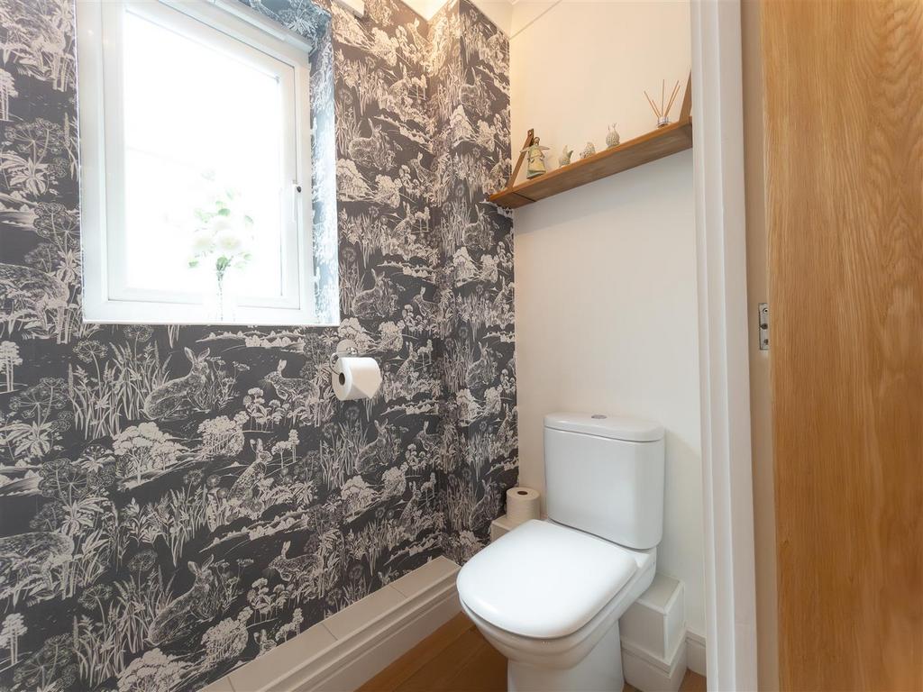 39 Hellis Wartha, Helston-16.jpg