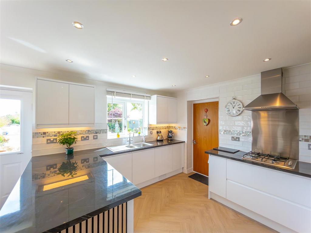 39 Hellis Wartha, Helston-06.jpg