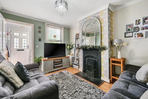 2 bedroom terraced house for sale, Queens Road, Crowborough, TN6