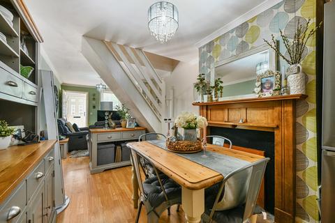 2 bedroom terraced house for sale, Queens Road, Crowborough, TN6