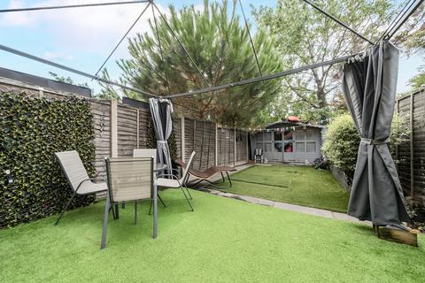 3 bedroom terraced house for sale, Homefield Road, Walton-On-Thames, Surrey, KT12