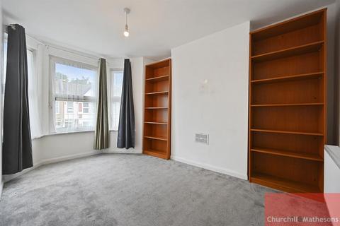 3 bedroom flat for sale, Oldfield Road, London, NW10 9